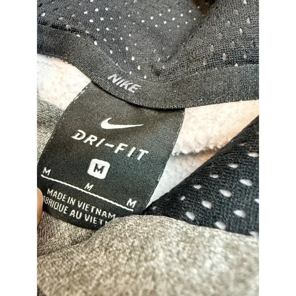 Nike Mens Dri-FIT Heather Grey Training Hoodie Fleece Pullover‎ Size M Medium